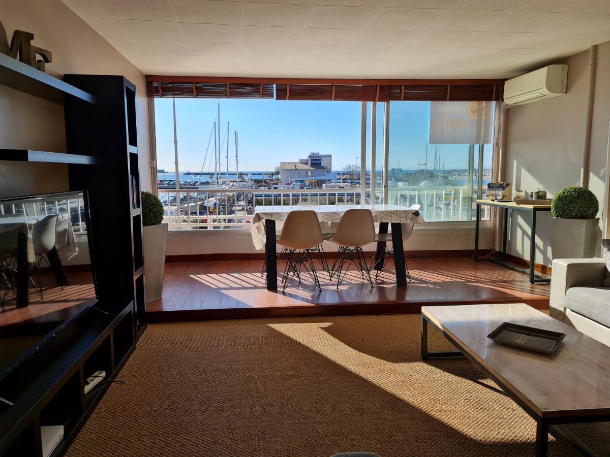 Résidence de standing la Pêcherie Spacieux T3 comme un cocon familial vue mer et sur l'avant port Sur le bout du bout de Cap d'Agde seule cap en Occitanie Exterior foto